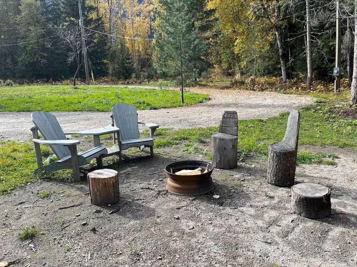130 Kingfisher Road, Summit Lake, BC