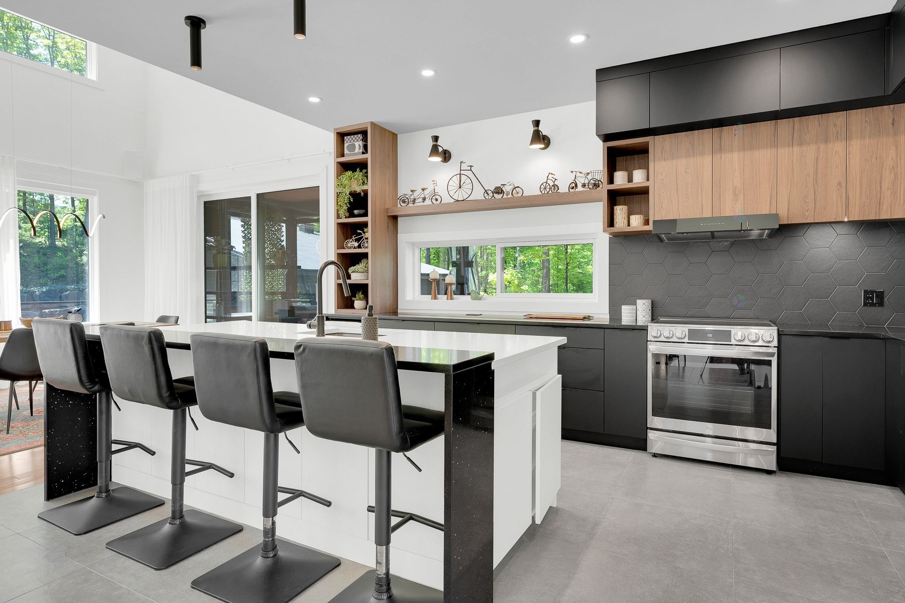 Kitchen - 2100 Ch. De L'Étang, Sainte-Adèle, QC