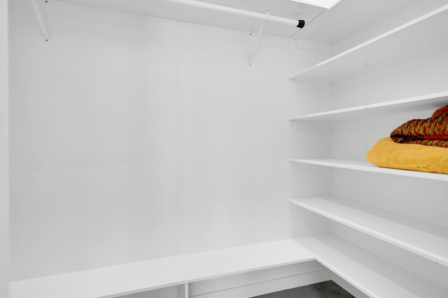 Closet - 2100 Ch. De L'Étang, Sainte-Adèle, QC