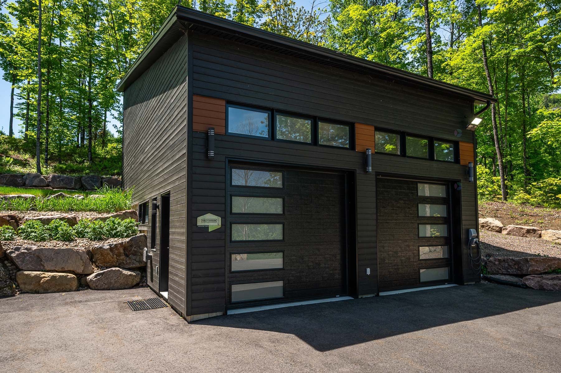 Garage - 2100 Ch. De L'Étang, Sainte-Adèle, QC