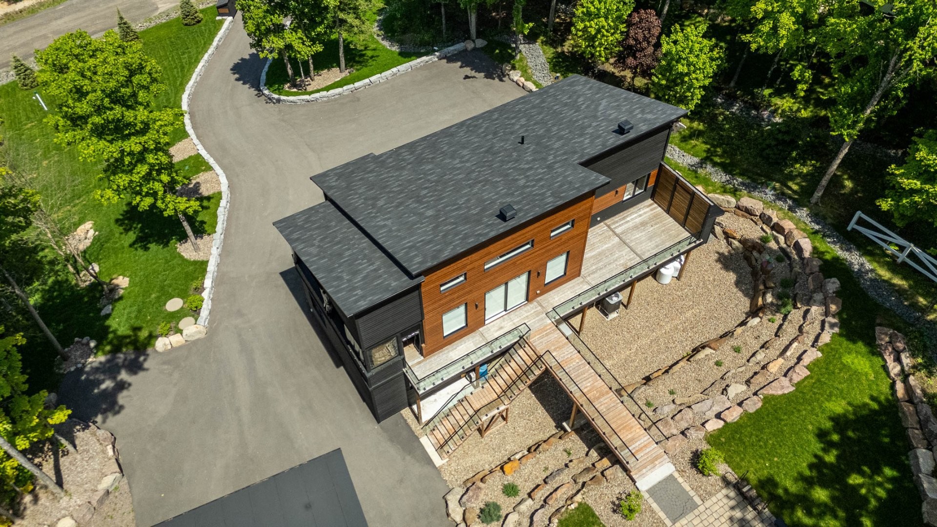 Aerial View - 2100 Ch. De L'Étang, Sainte-Adèle, QC