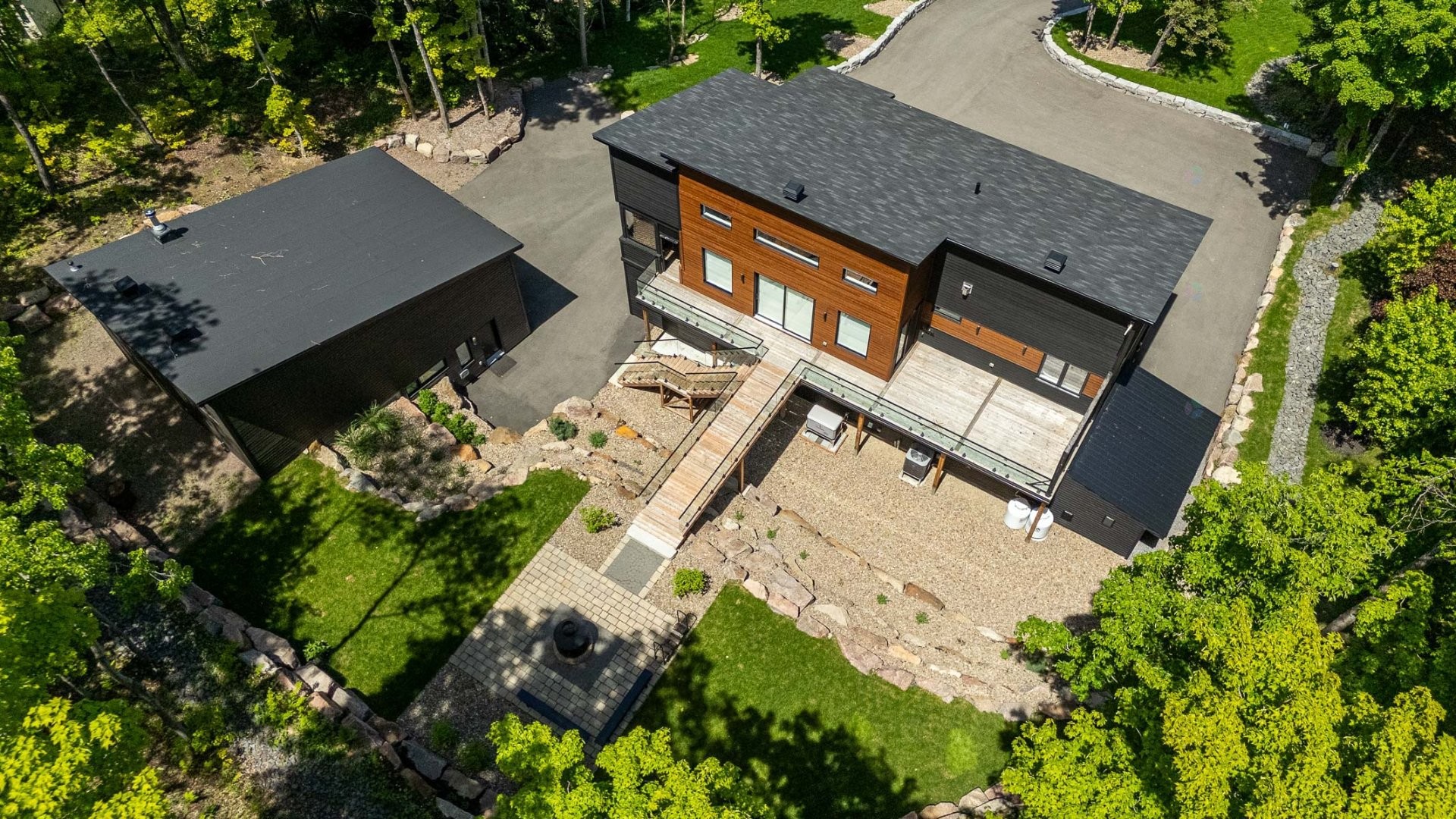 Aerial View - 2100 Ch. De L'Étang, Sainte-Adèle, QC