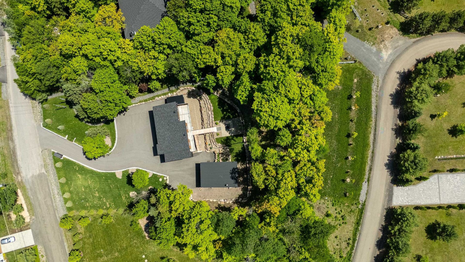 Aerial View - 2100 Ch. De L'Étang, Sainte-Adèle, QC