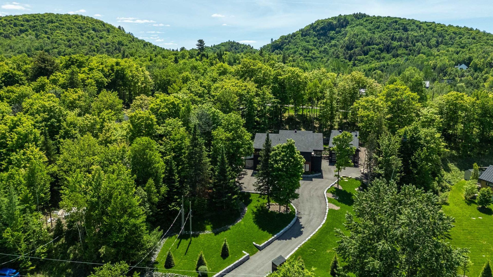 Aerial View - 2100 Ch. De L'Étang, Sainte-Adèle, QC