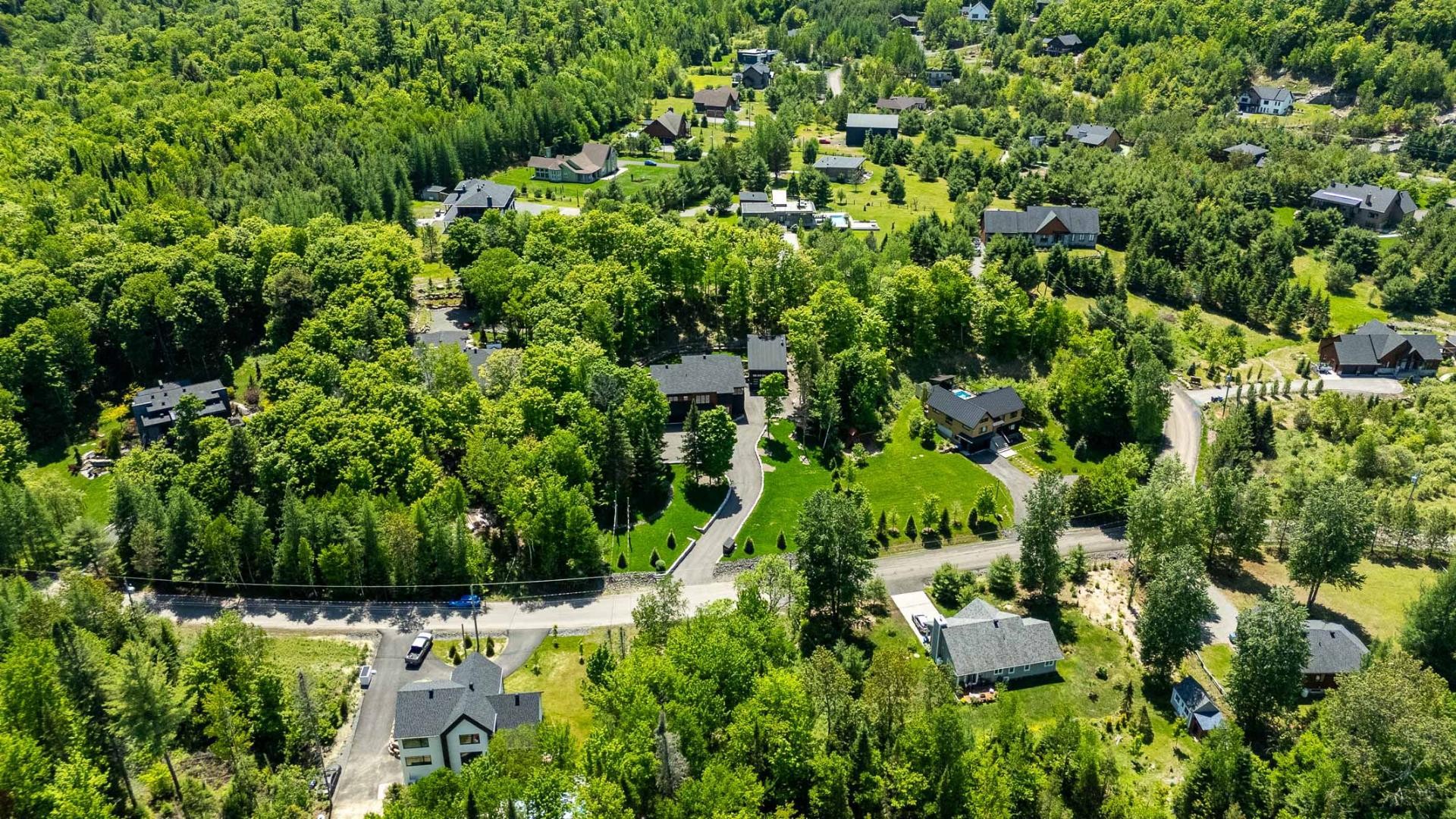 Aerial View - 2100 Ch. De L'Étang, Sainte-Adèle, QC