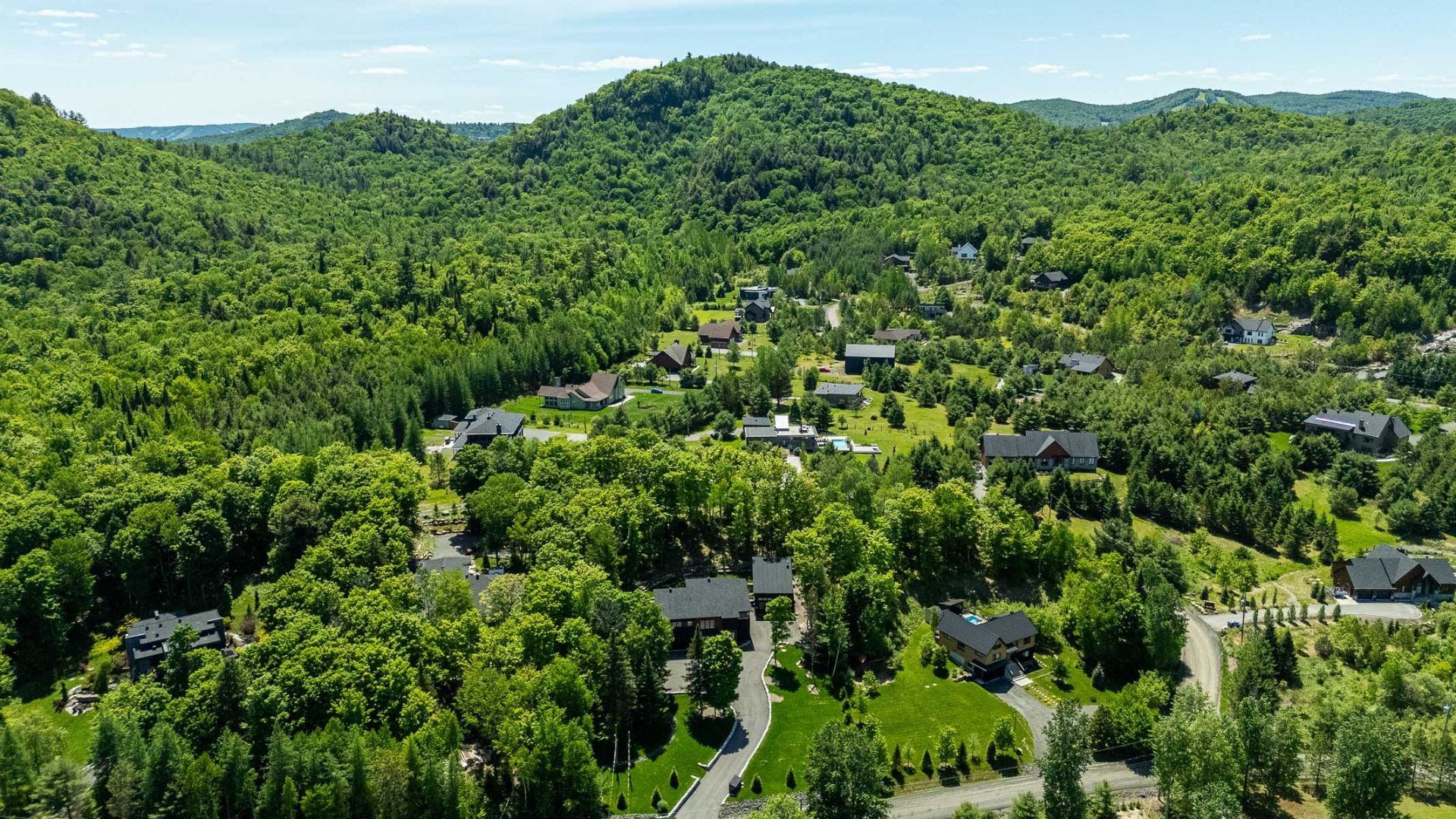 Aerial View - 2100 Ch. De L'Étang, Sainte-Adèle, QC