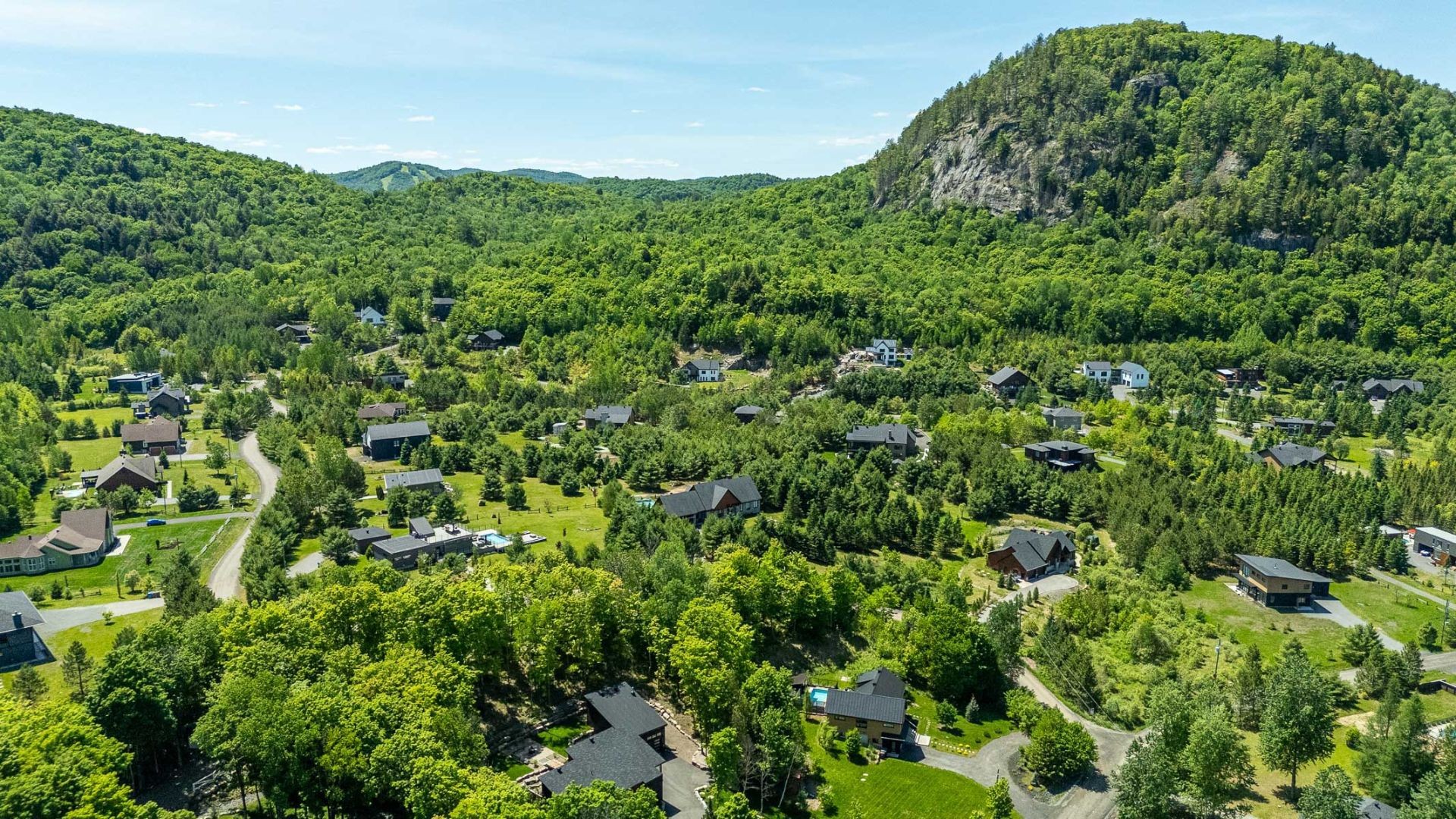 Aerial View - 2100 Ch. De L'Étang, Sainte-Adèle, QC