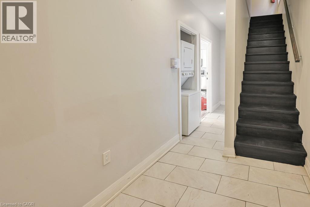 1 Madison Avenue, Hamilton, ON
