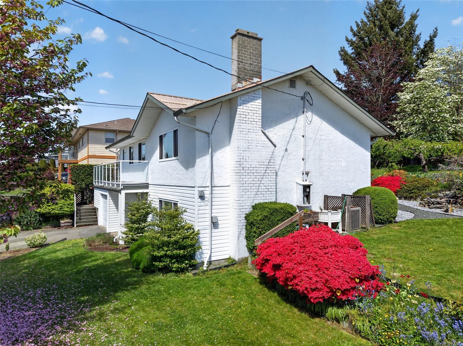 680 View Ave, Courtenay, BC