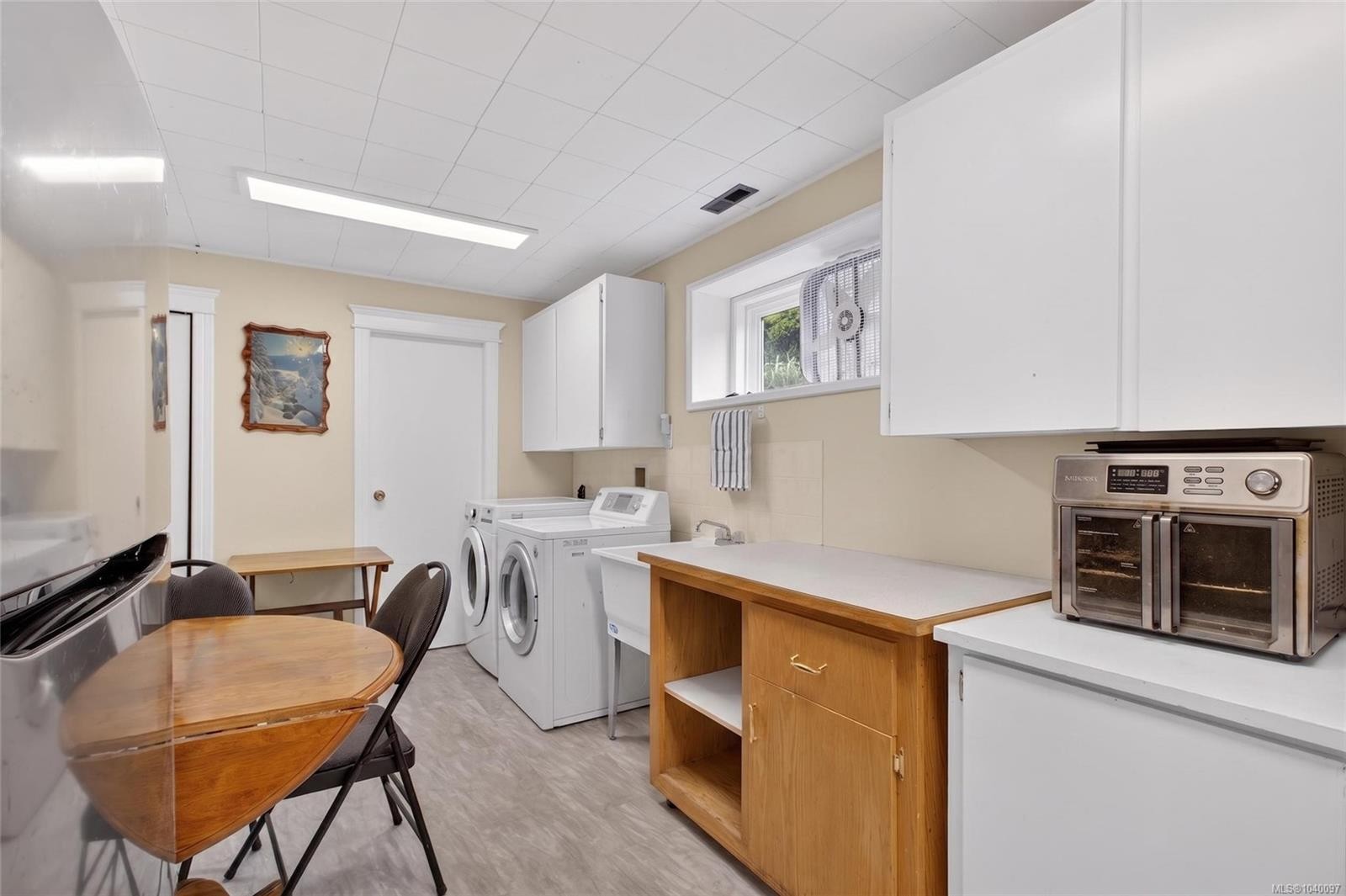 680 View Ave, Courtenay, BC