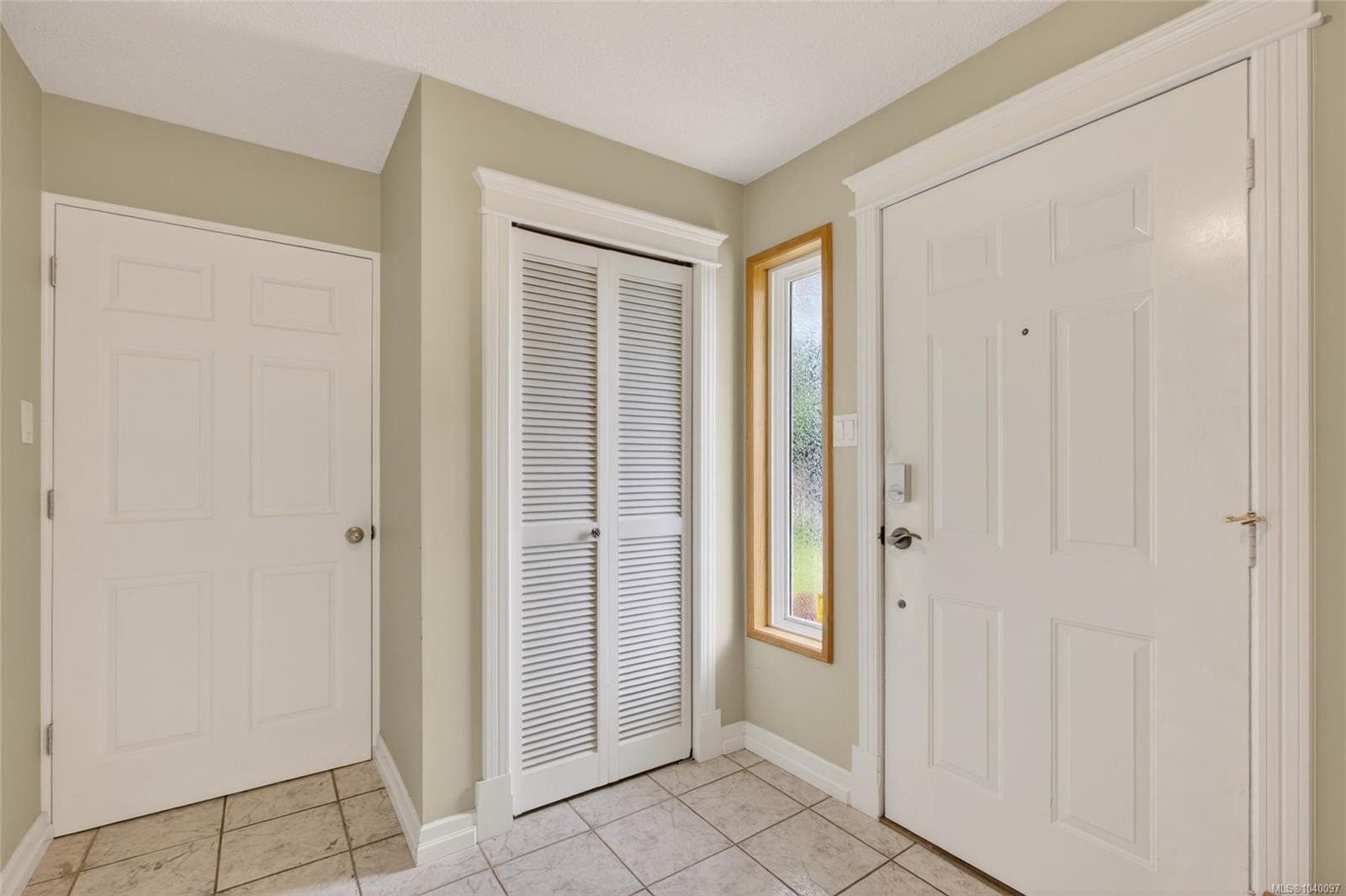 680 View Ave, Courtenay, BC