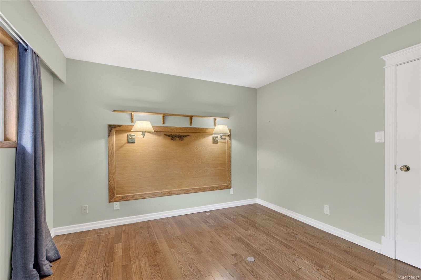 680 View Ave, Courtenay, BC