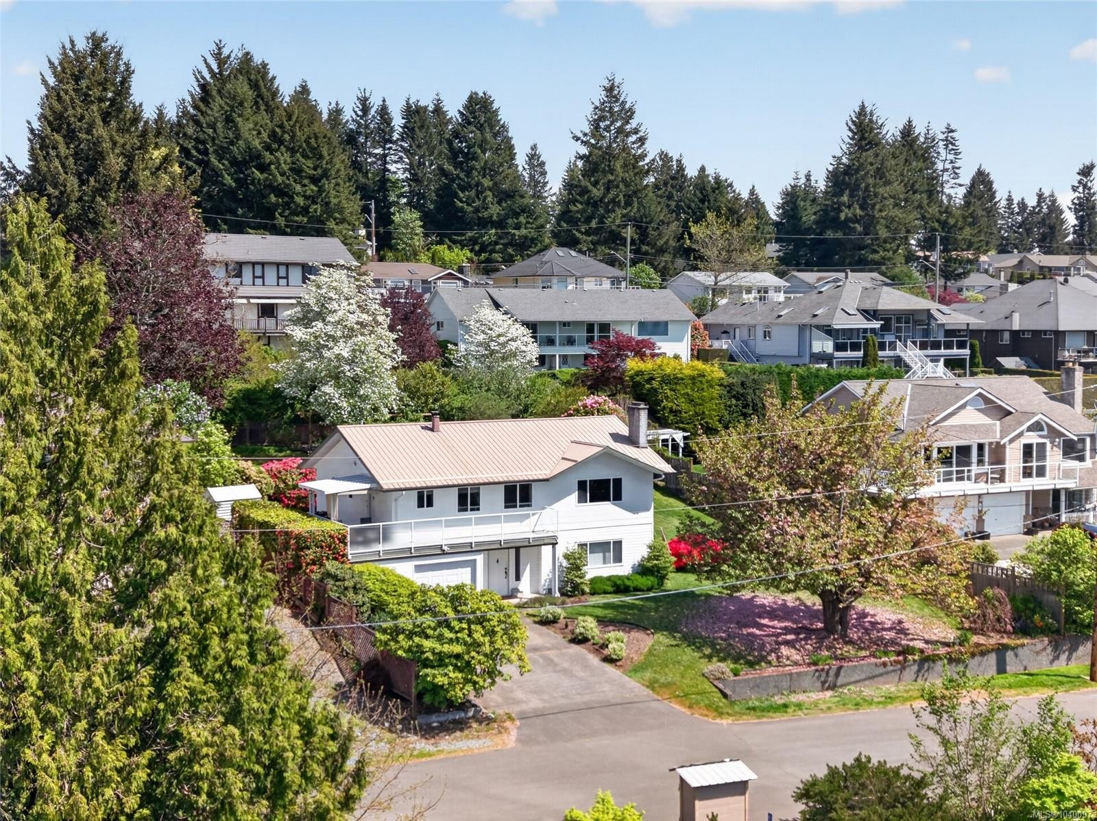 680 View Ave, Courtenay, BC