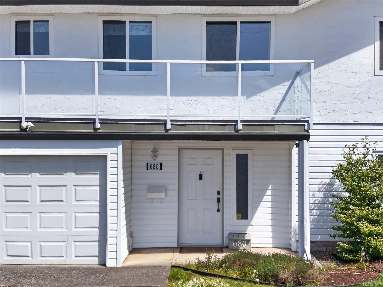680 View Ave, Courtenay, BC