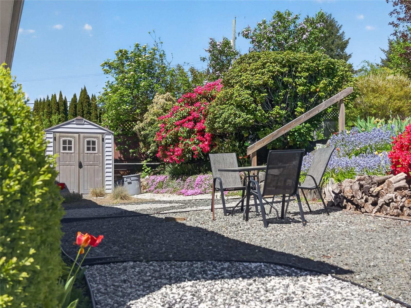 680 View Ave, Courtenay, BC