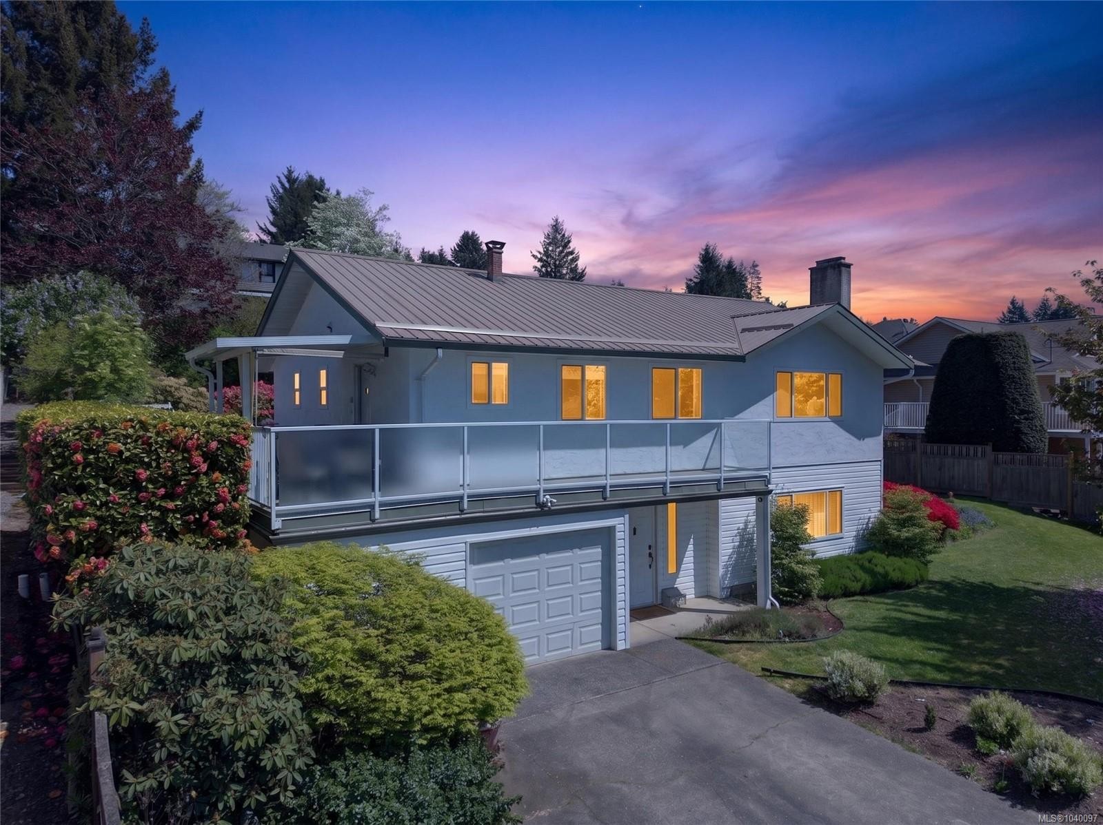 680 View Ave, Courtenay, BC