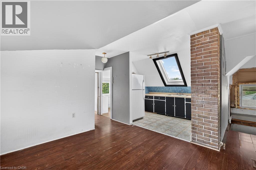 26 Arthur Avenue, St. Thomas, ON - Indoor Photo Showing Other Room