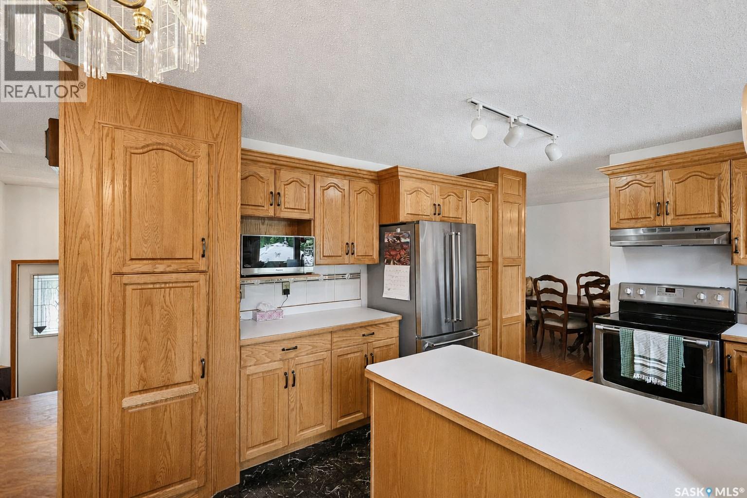 837 Conroy Place, Prince Albert, SK