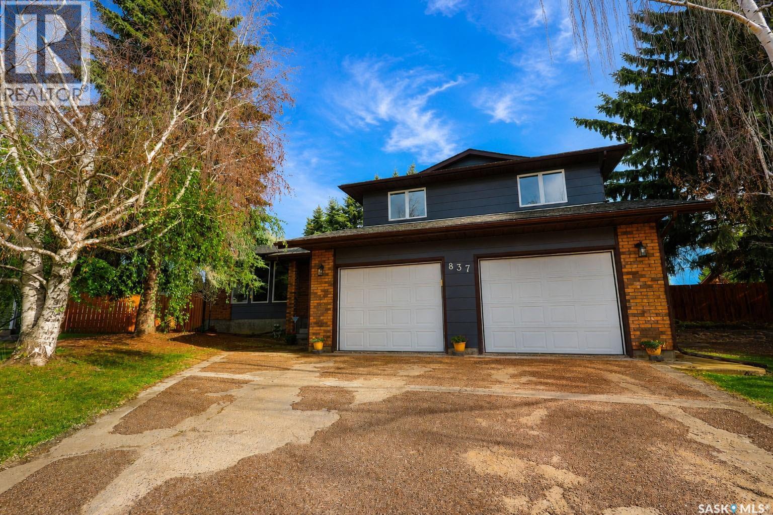 837 Conroy Place, Prince Albert, SK