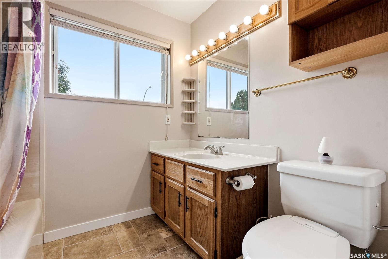 534 Nesbitt Lane, Saskatoon, SK