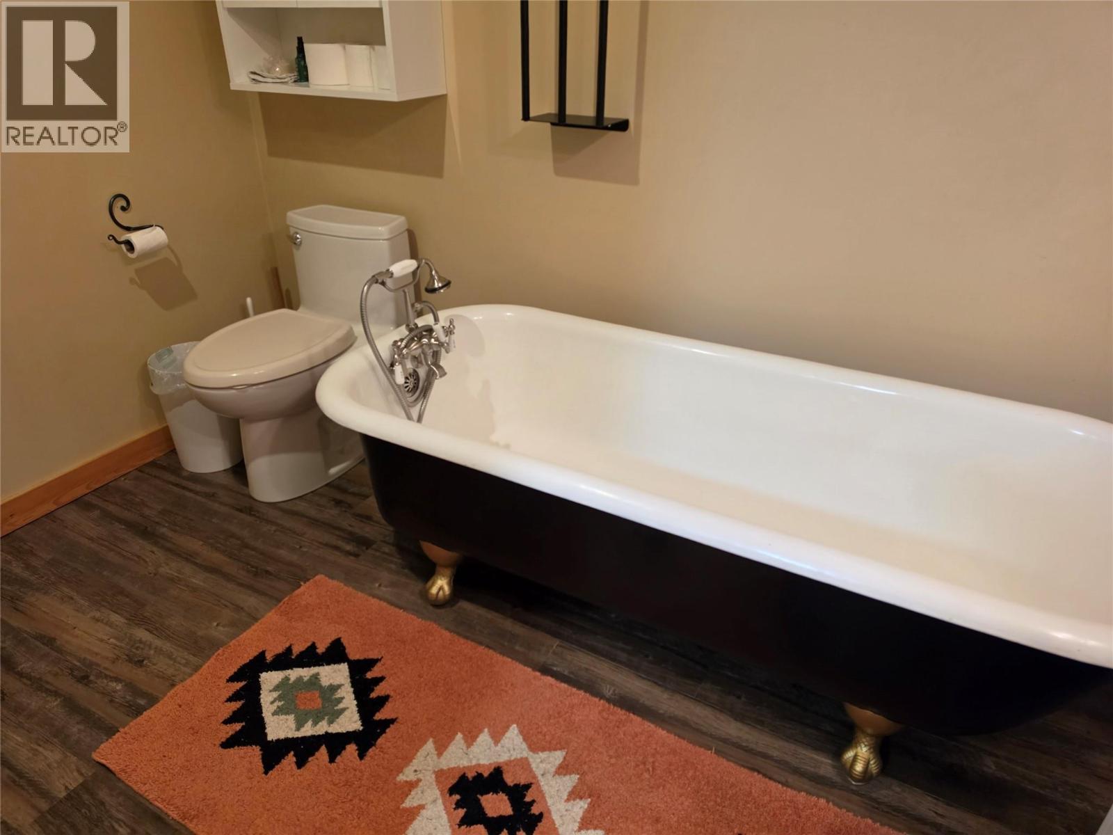 4638 6 Highway, Nelson, BC