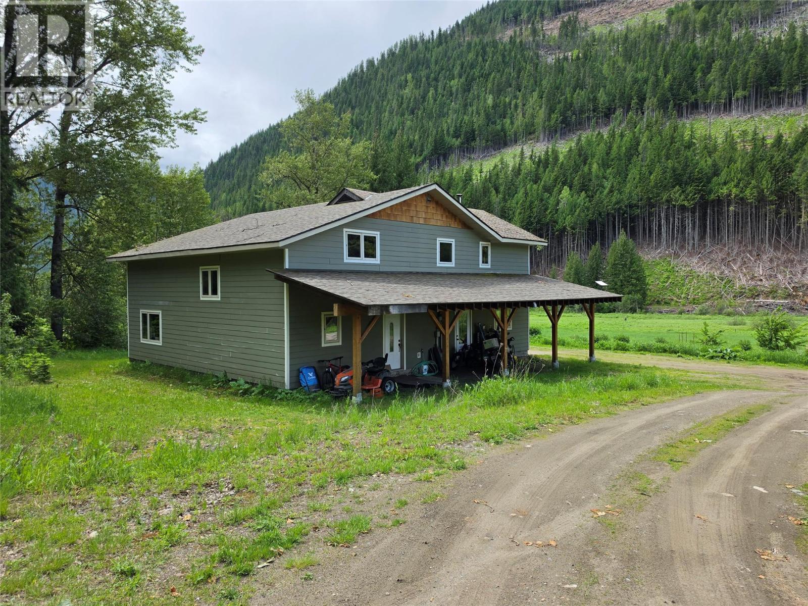 4638 6 Highway, Nelson, BC