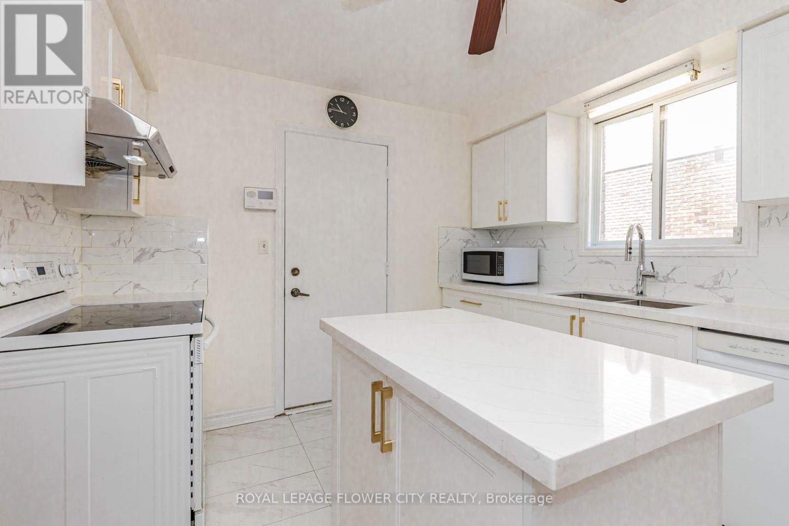 15 Glendan Court, Cambridge, ON