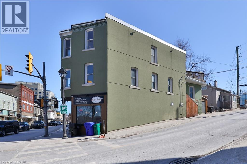 2 Queen Street E, Cambridge, ON