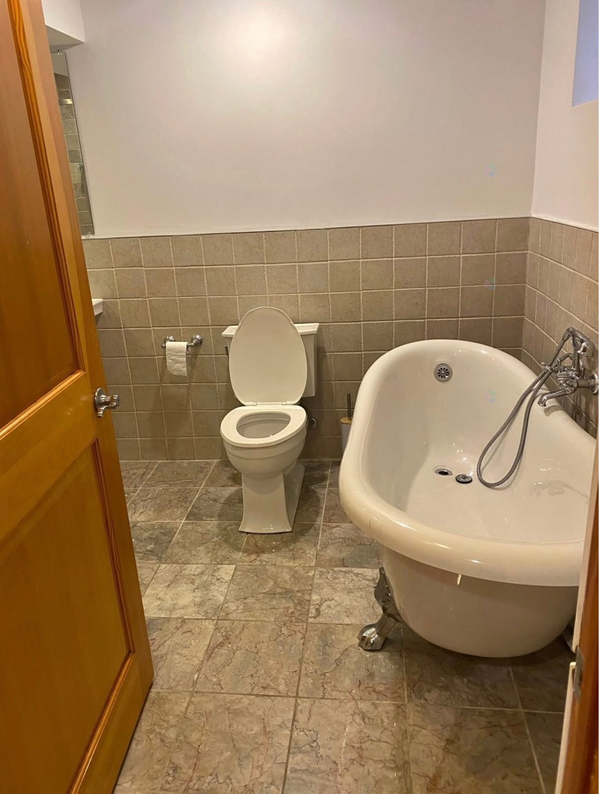 Bathroom - 2184 Rue Addington, Montréal (Côte-Des-Neiges/Notre-Dame-De-Grâce), QC