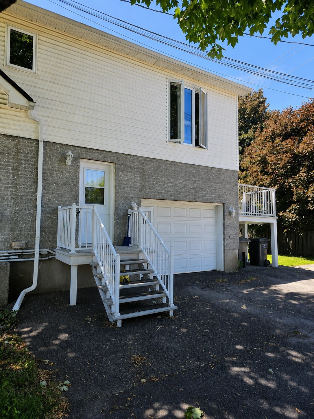 Back of Structure - 138 Rue Fontaine, Gatineau (Hull), QC