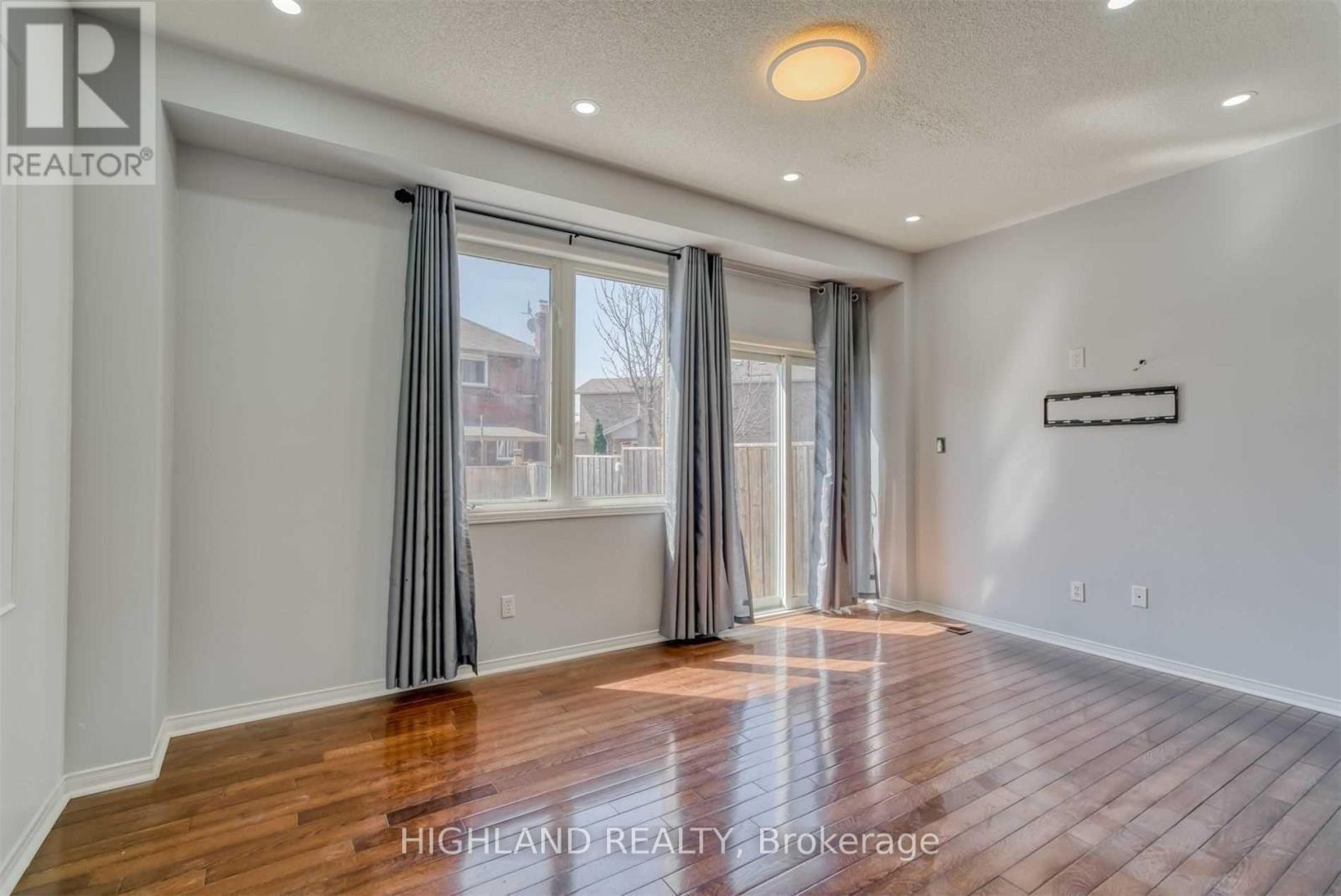 763 Millworks Crescent, Mississauga, ON