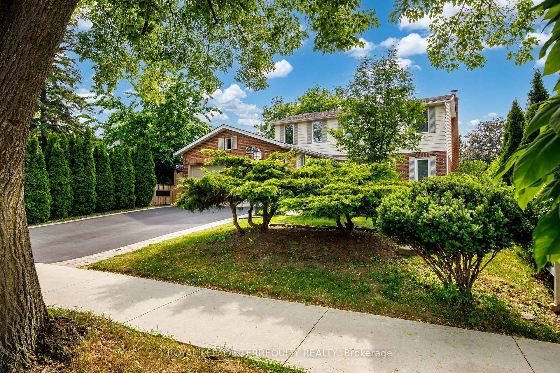 1853 Briarcrook Crescent, Mississauga, ON