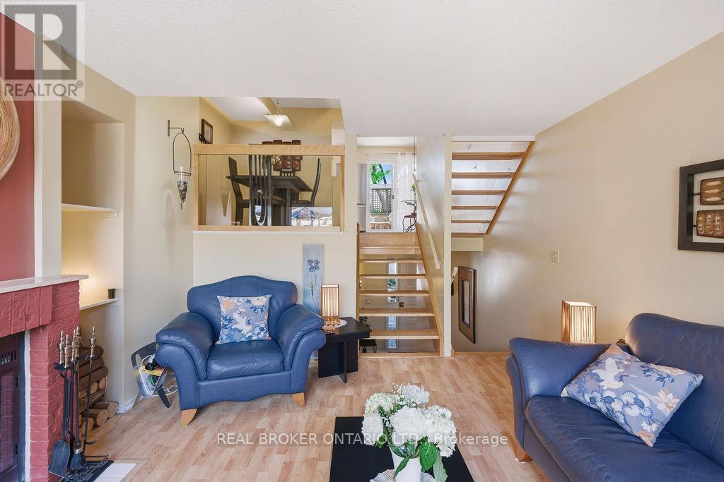255 Bruyere Street, Ottawa, ON