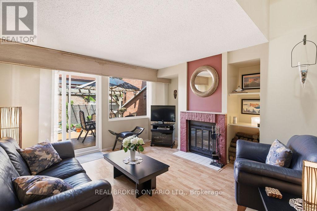 255 Bruyere Street, Ottawa, ON