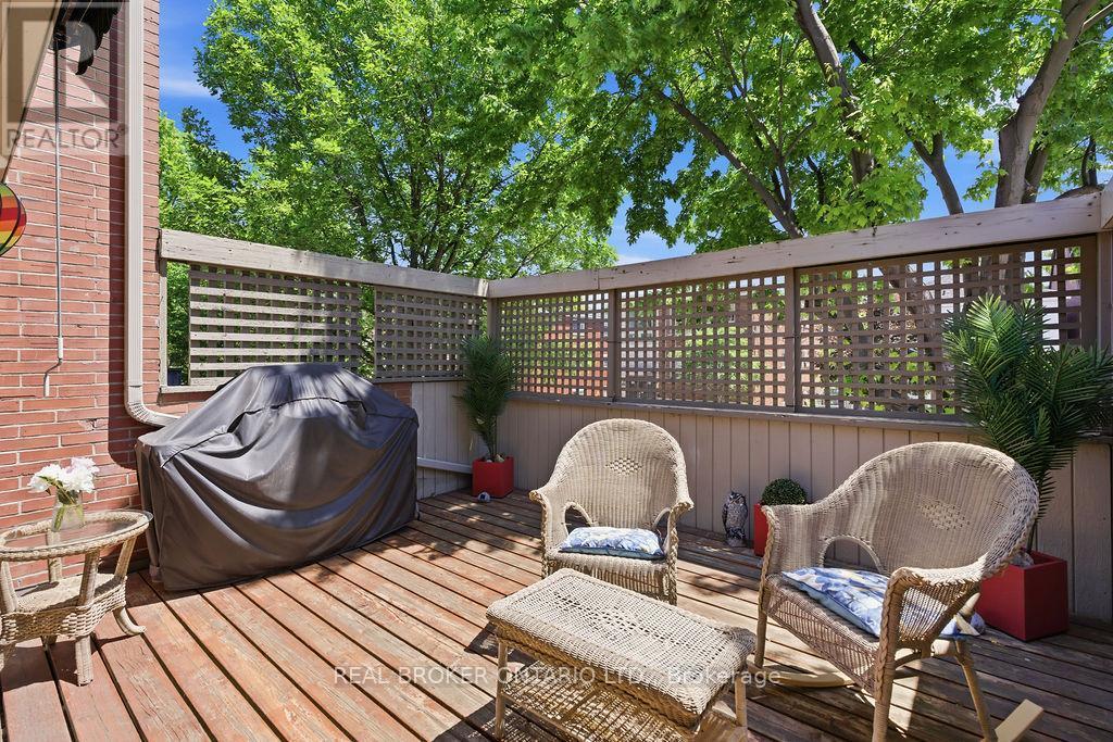 255 Bruyere Street, Ottawa, ON