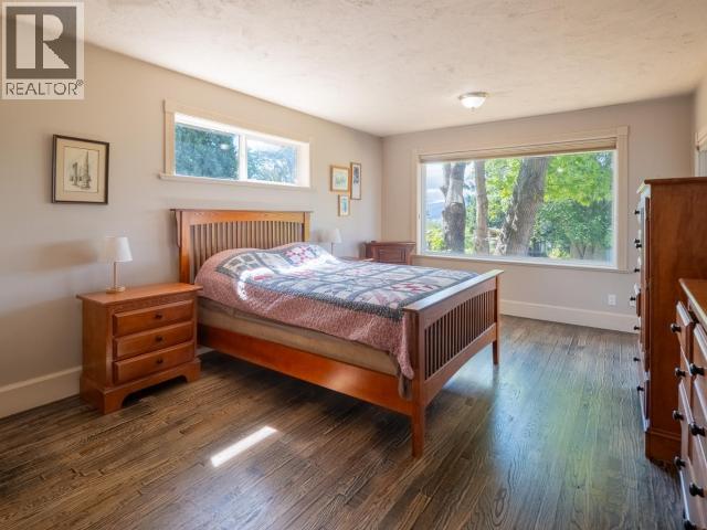 9904 View Road, Powell River, BC