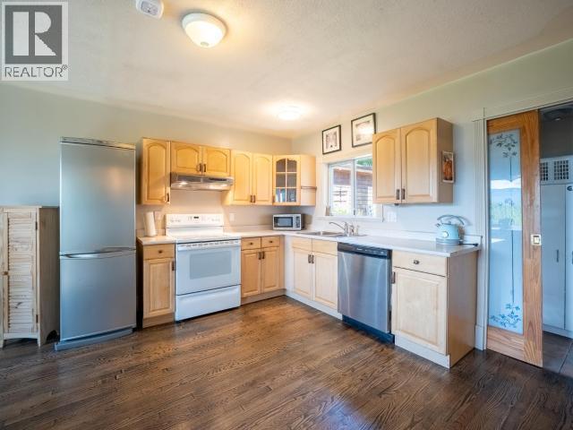 9904 View Road, Powell River, BC