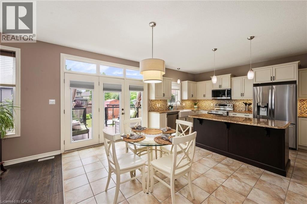 1863 Ballymote Avenue, London, ON - Indoor Photo Showing Kitchen With Upgraded Kitchen
