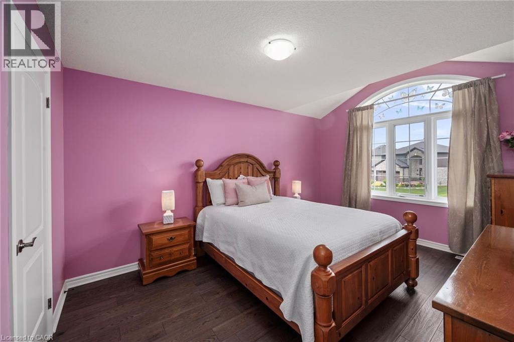 1863 Ballymote Avenue, London, ON - Indoor Photo Showing Bedroom