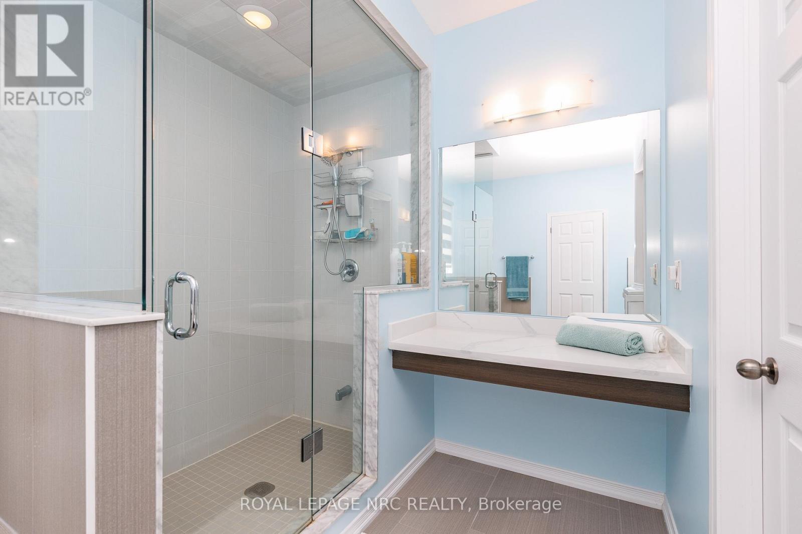 8002 Hackbery Trail, Niagara Falls (Brown), ON