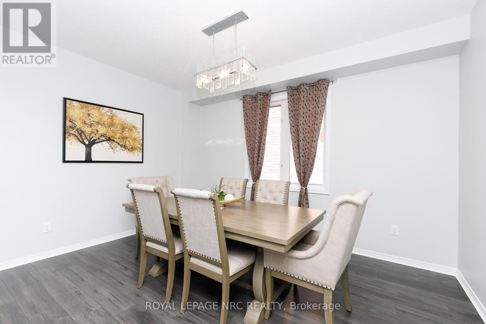 8002 Hackbery Trail, Niagara Falls (Brown), ON