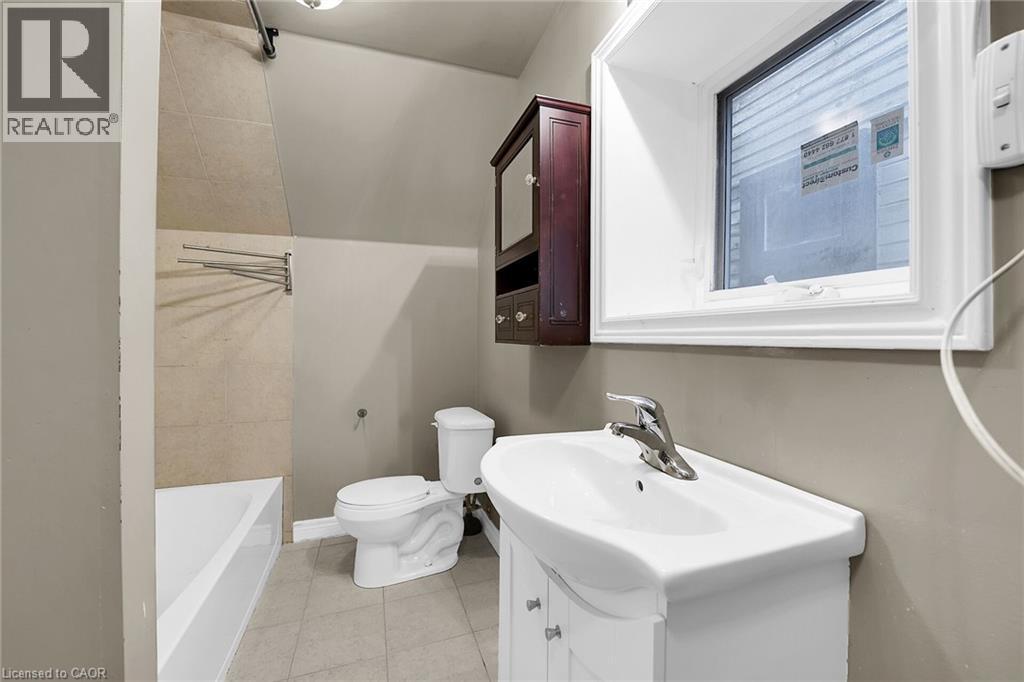 31 Gibson Avenue, Hamilton, ON