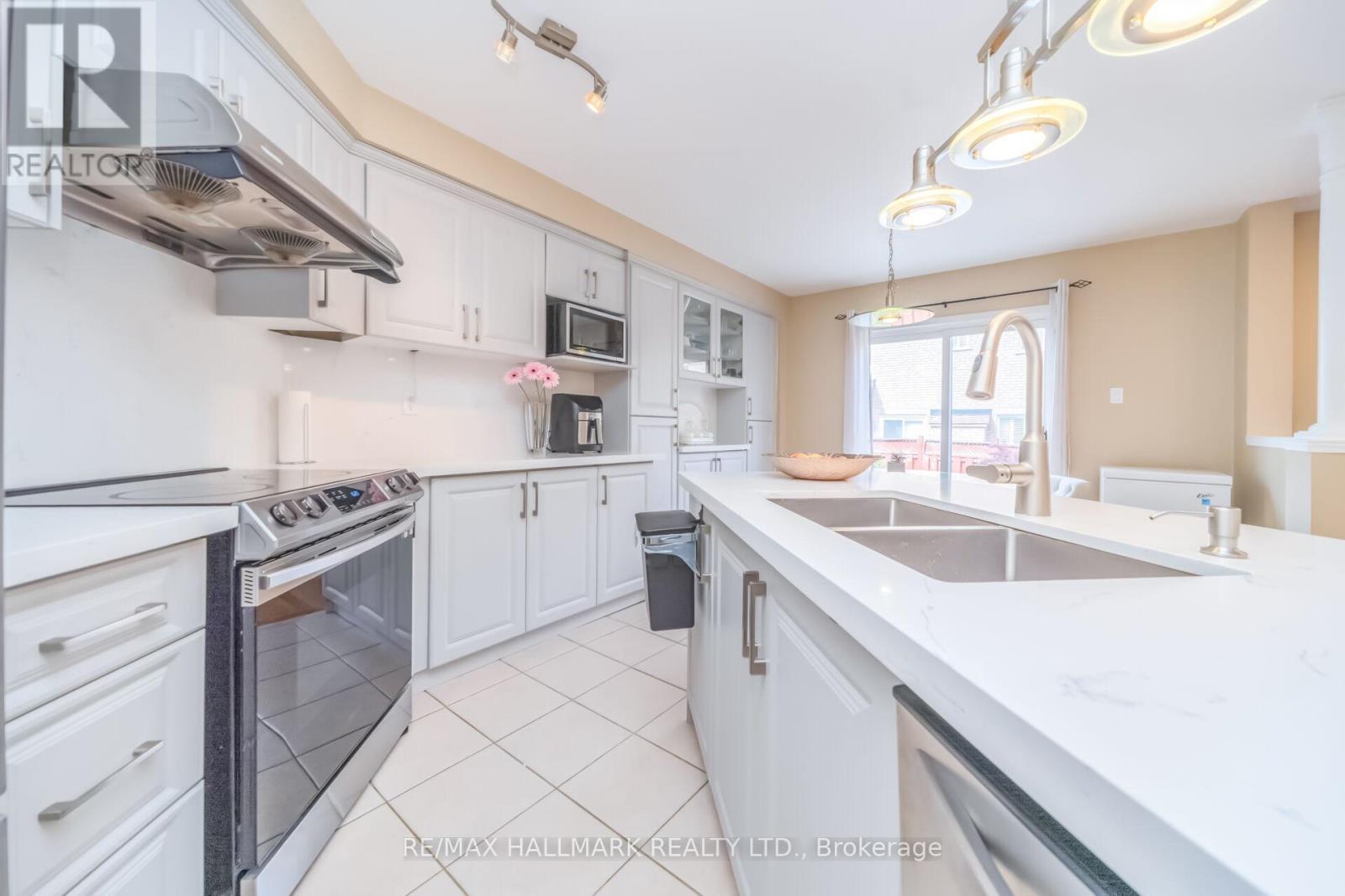 5437 Rochelle Way, Mississauga, ON
