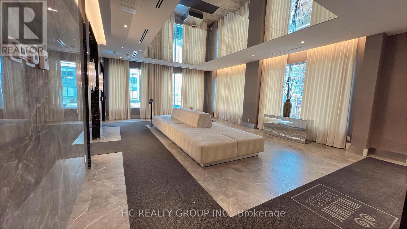 607 - 396 Highway 7 Avenue E, Richmond Hill, ON