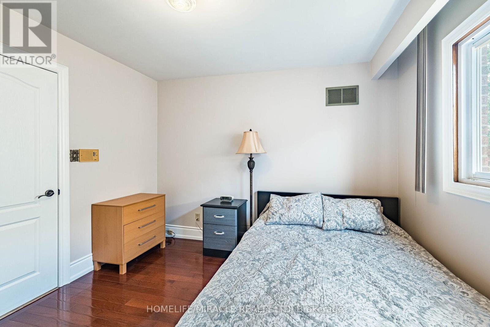 3188 Parkerhill Road, Mississauga, ON