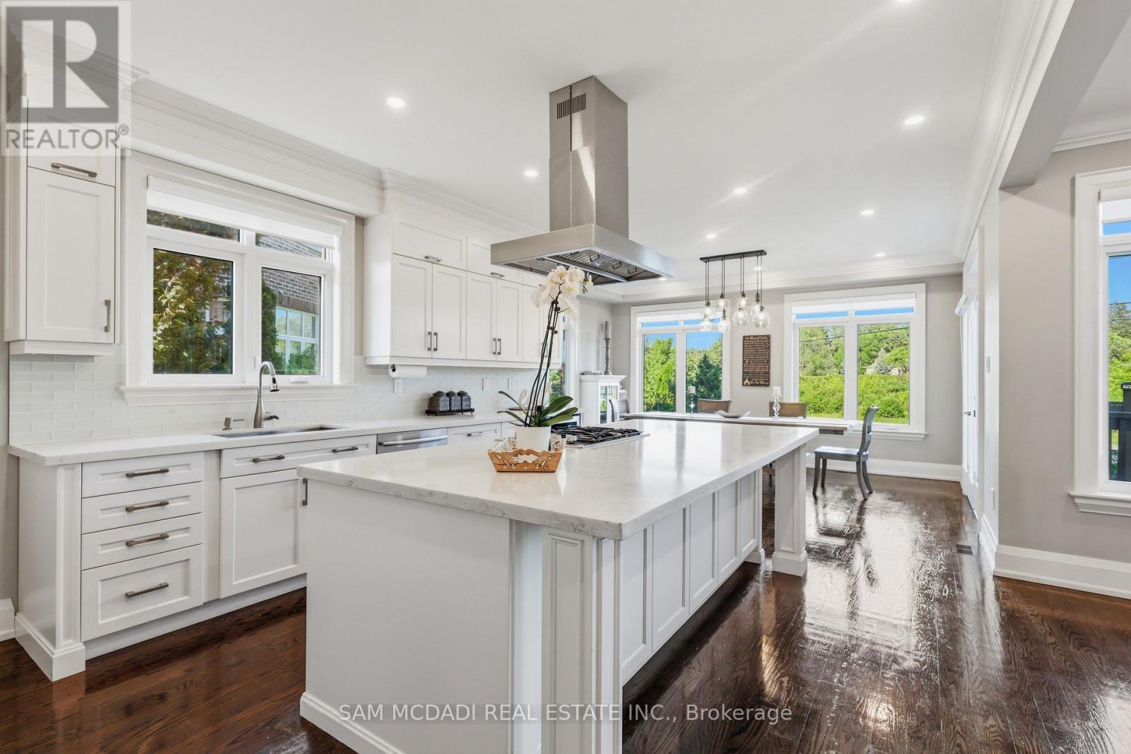 962 Fredonia Drive, Mississauga, ON