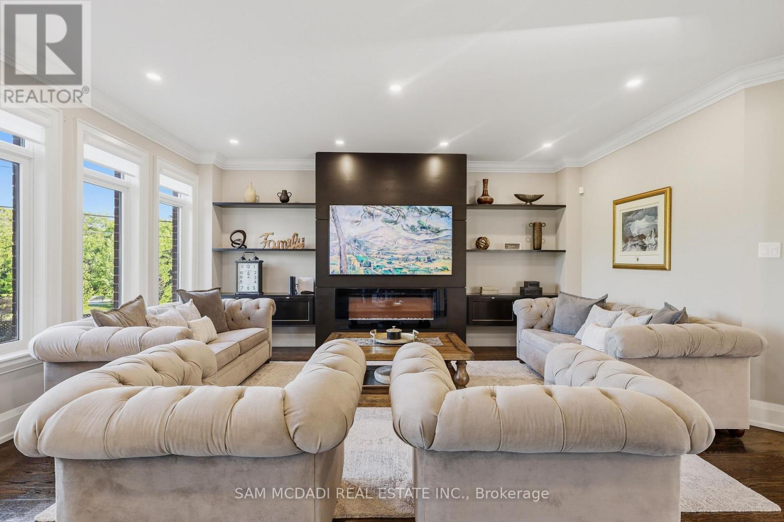 962 Fredonia Drive, Mississauga, ON