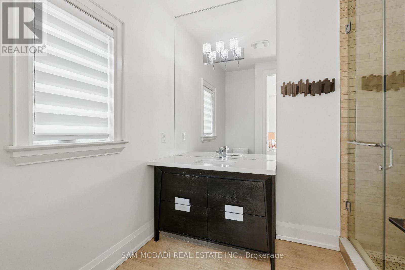 962 Fredonia Drive, Mississauga, ON
