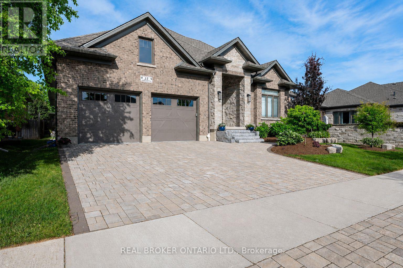 15 Langton Drive, Kitchener, ON
