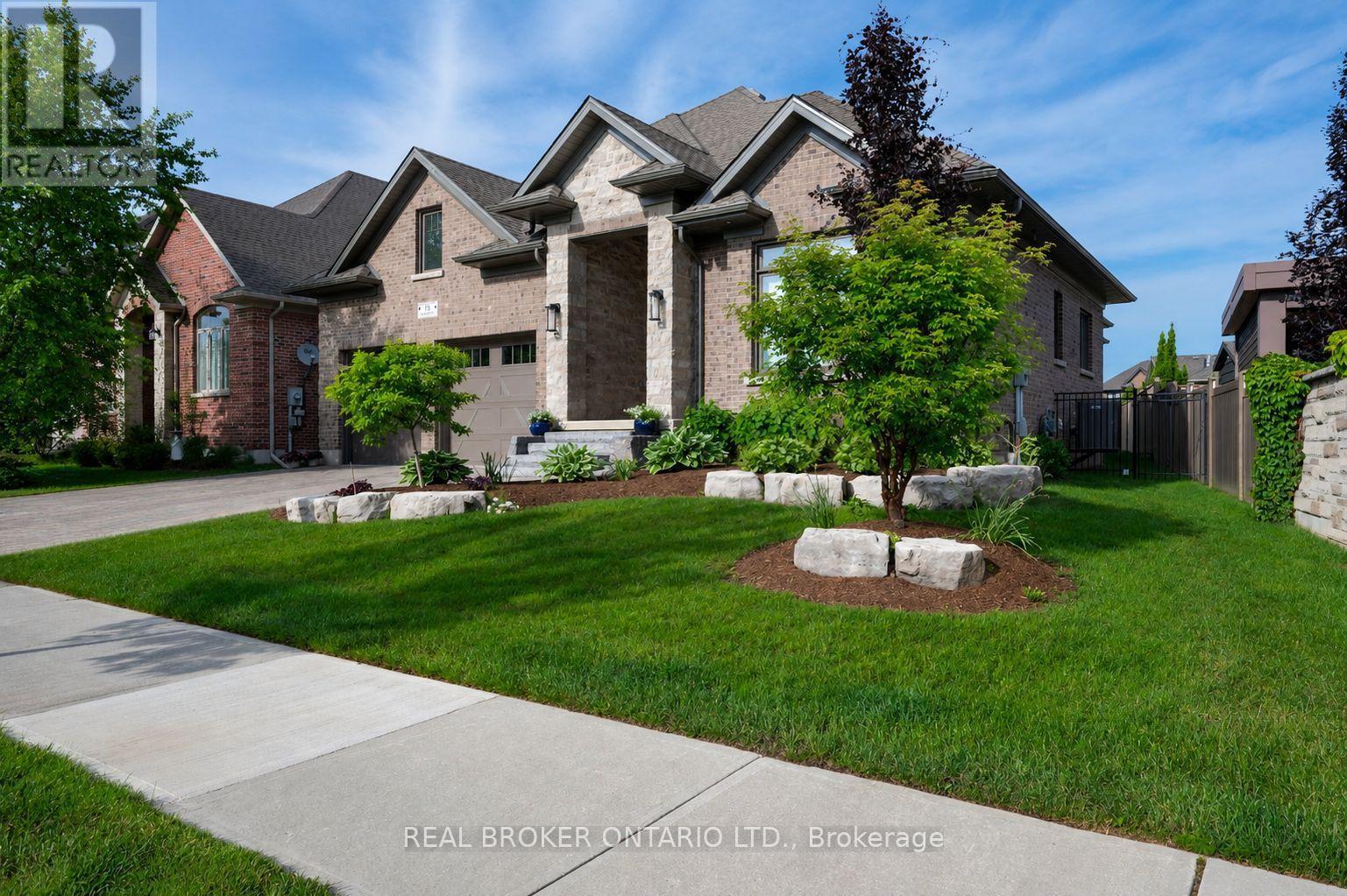 15 Langton Drive, Kitchener, ON